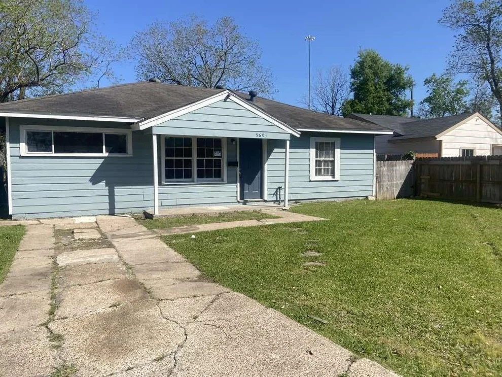 Unit for sale at 5601 Malmedy Road, Houston, TX 77033