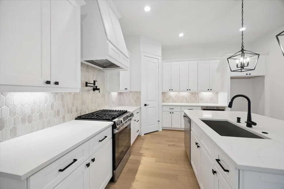 Unit for sale at 308 E 28th Street, Houston, TX 77008