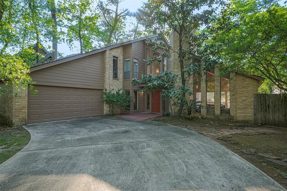 Unit for sale at 16 Crinkleroot Court, Spring, TX 77380
