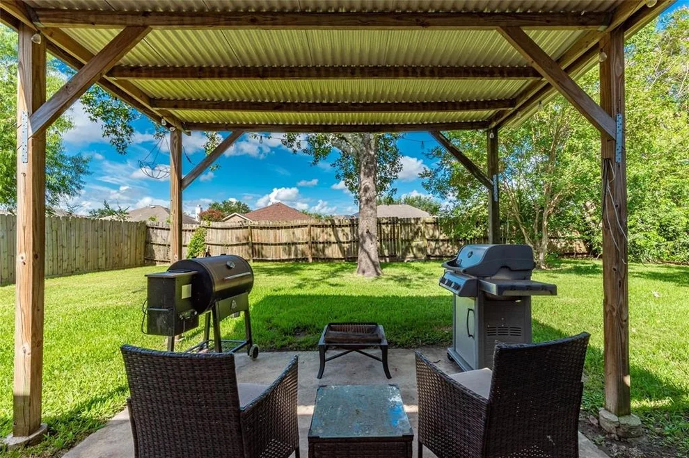 Unit for sale at 701 Landing Boulevard, League City, TX 77573