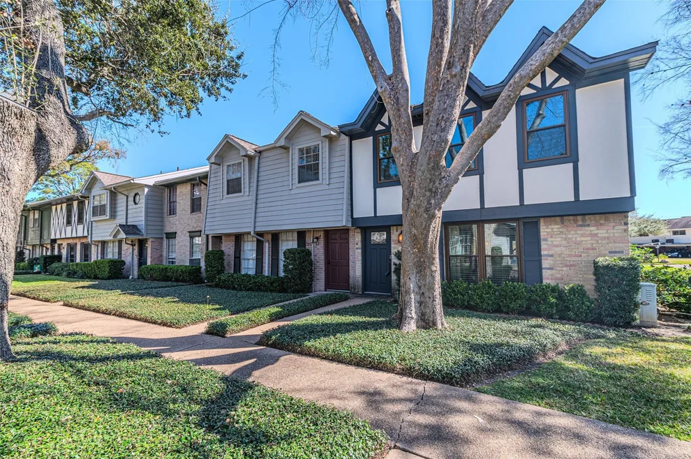 Unit for sale at 10010 Knoboak Drive, Houston, TX 77080