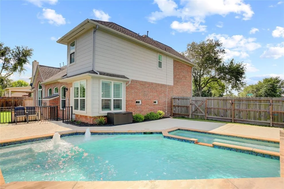 Unit for sale at 6809 Old Oaks Boulevard, Pearland, TX 77584