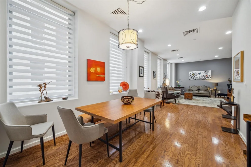 Unit for sale at 914 Main Street, Houston, TX 77002