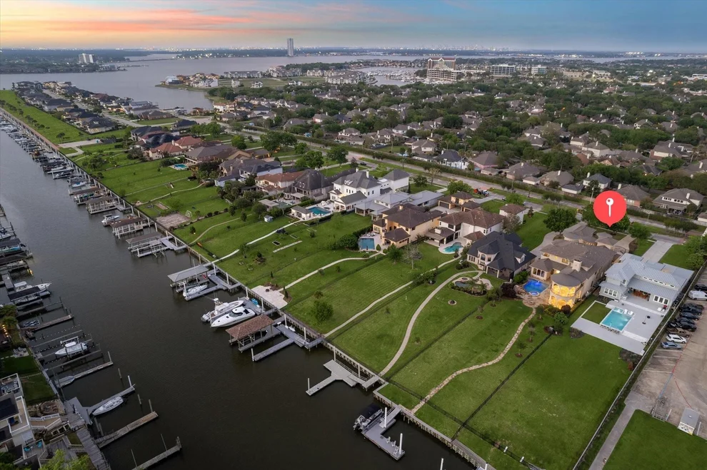 Unit for sale at 503 Constellation Boulevard, League City, TX 77573