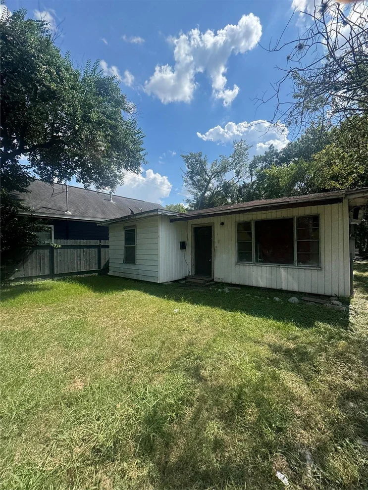 Unit for sale at 3018 Cactus Street, Houston, TX 77026