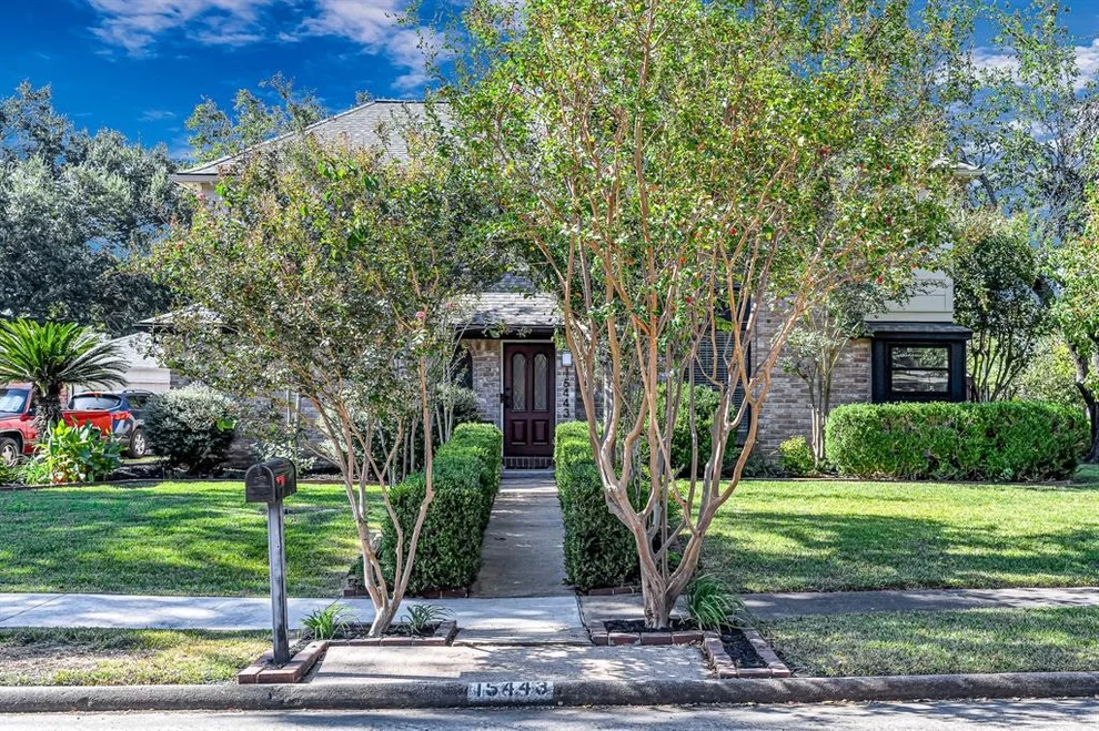 Unit for sale at 15443 La Paloma Drive, Houston, TX 77083