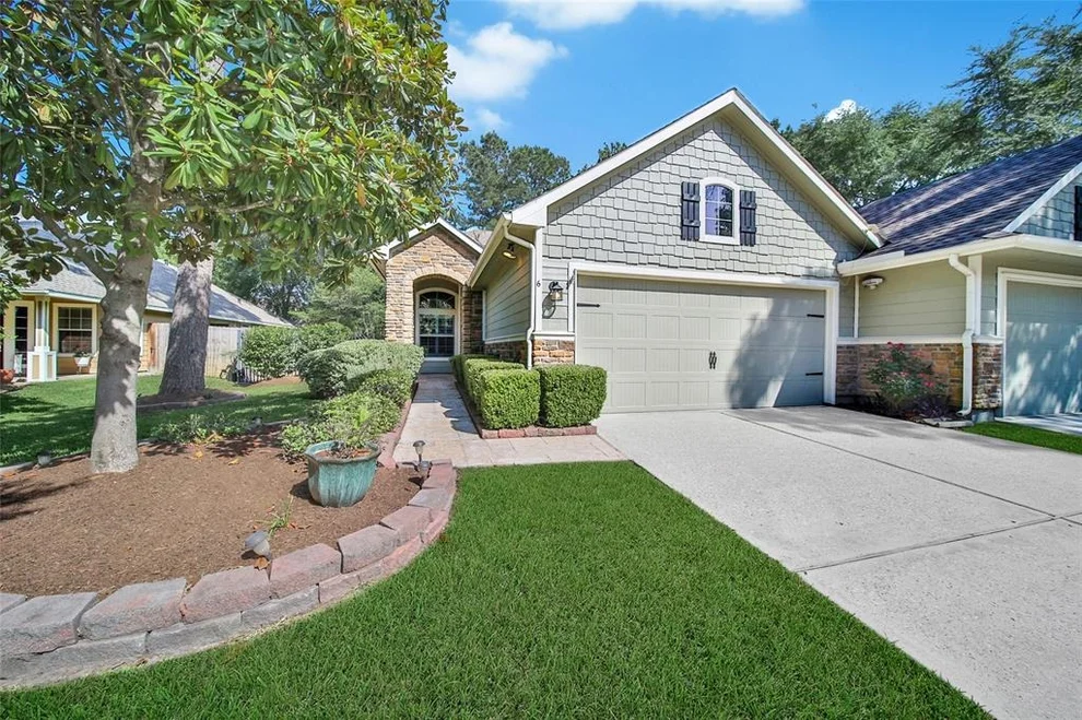 Unit for sale at 6 Fitzroy Place, Conroe, TX 77384