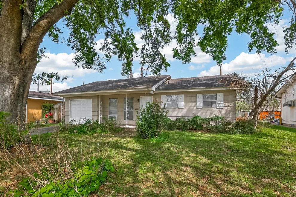 Unit for sale at 4122 Bolin Road, Houston, TX 77092