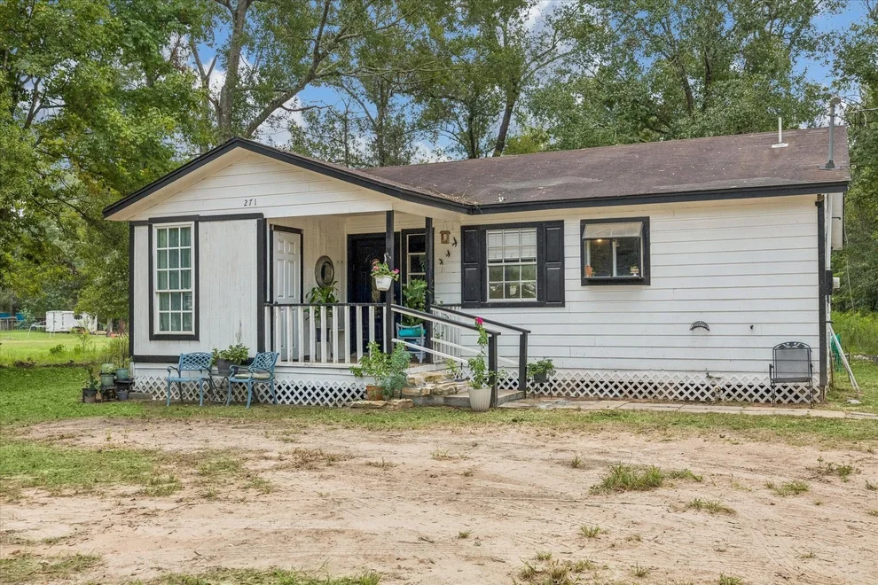 Unit for sale at 271 Trails End Drive, Cleveland, TX 77328