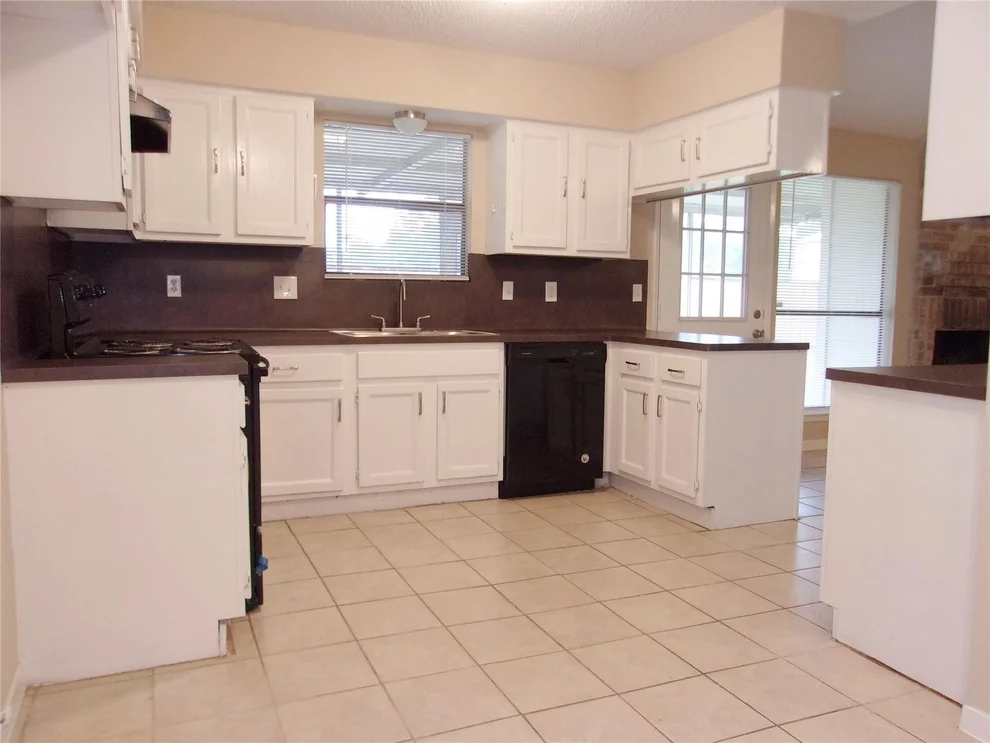 Unit for sale at 18526 Sweetmeadow Drive, Spring, TX 77379