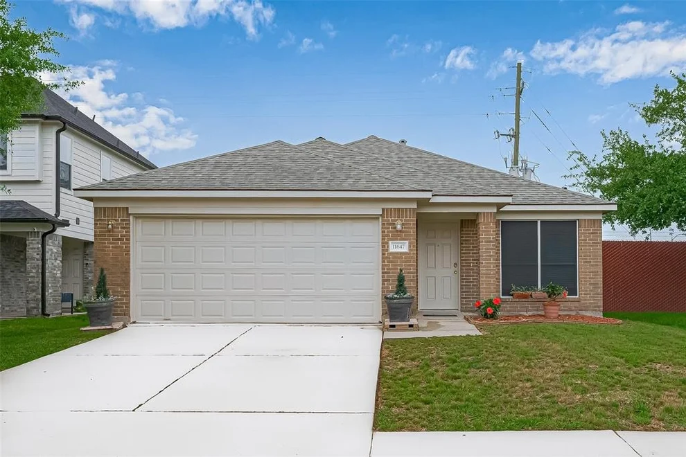 Unit for sale at 11647 Cabot Hill Street, Houston, TX 77044