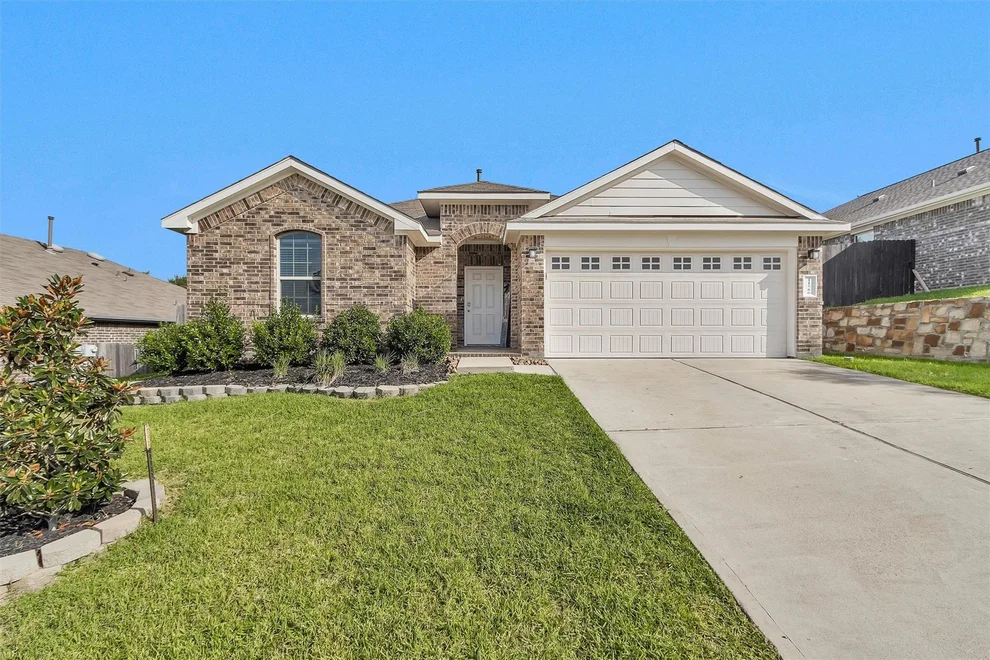 Unit for sale at 11586 Gingerland Drive, Conroe, TX 77304