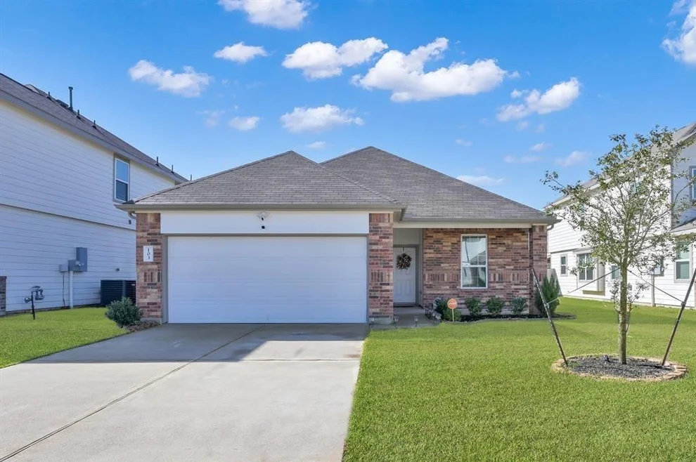 Unit for sale at 103 Pronghorn Drive, Huntsville, TX 77320