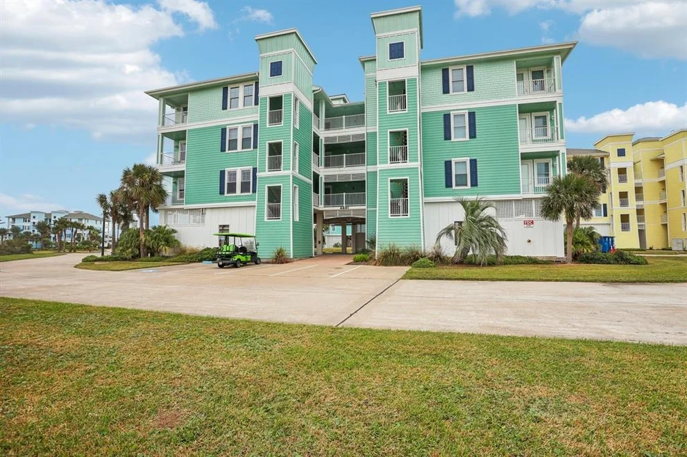 Unit for sale at 4231 Pointe West Drive, Galveston, TX 77554
