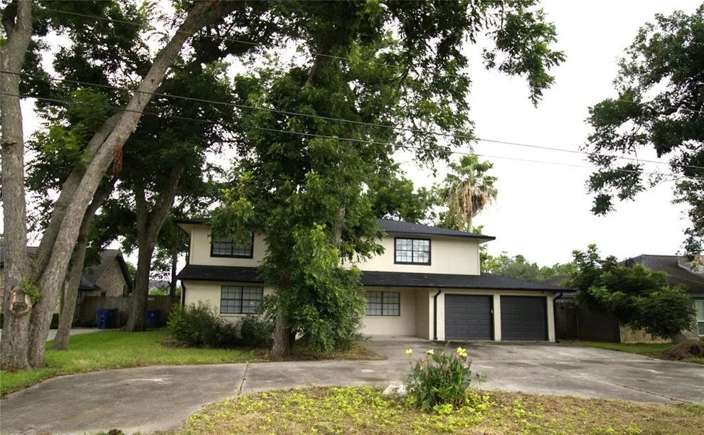 Unit for sale at 522 Oyster Creek Drive, Richwood, TX 77531