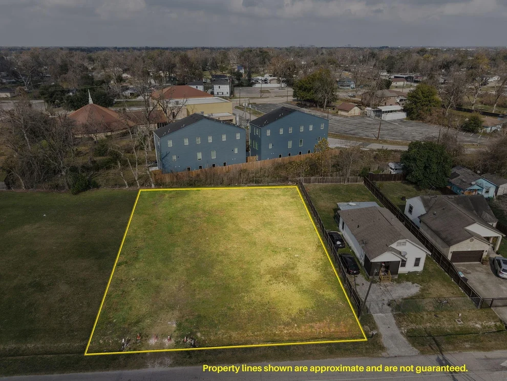 Unit for sale at 950 Granville Drive, Houston, TX 77091