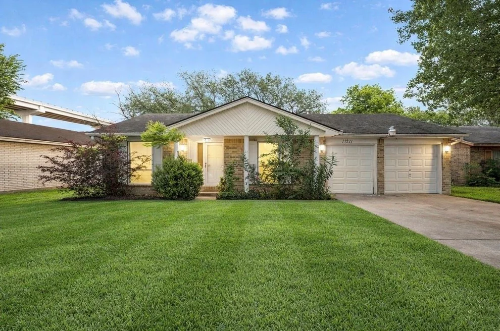 Unit for sale at 11211 Sage Oak Drive, Houston, TX 77089