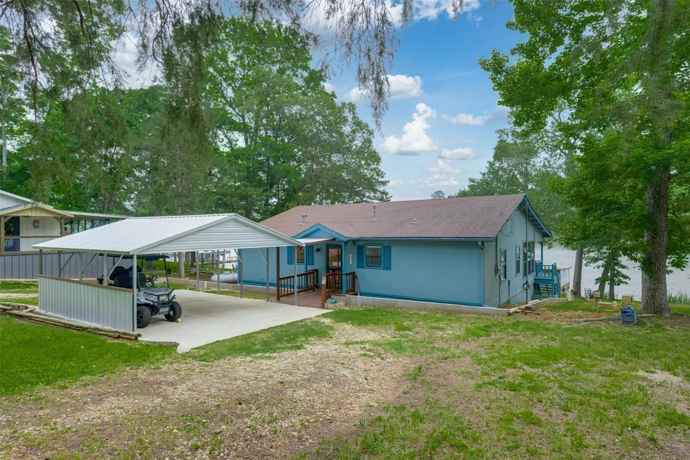 Unit for sale at 20 Waco, Elkhart, TX 75839