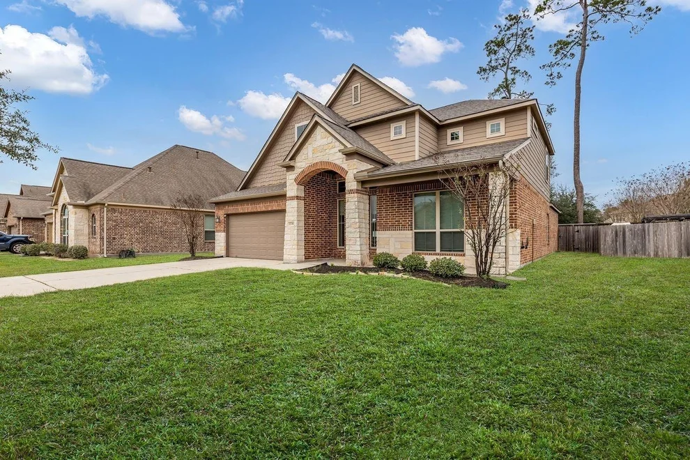 Unit for sale at 2739 Barrington Branch Drive, Spring, TX 77373