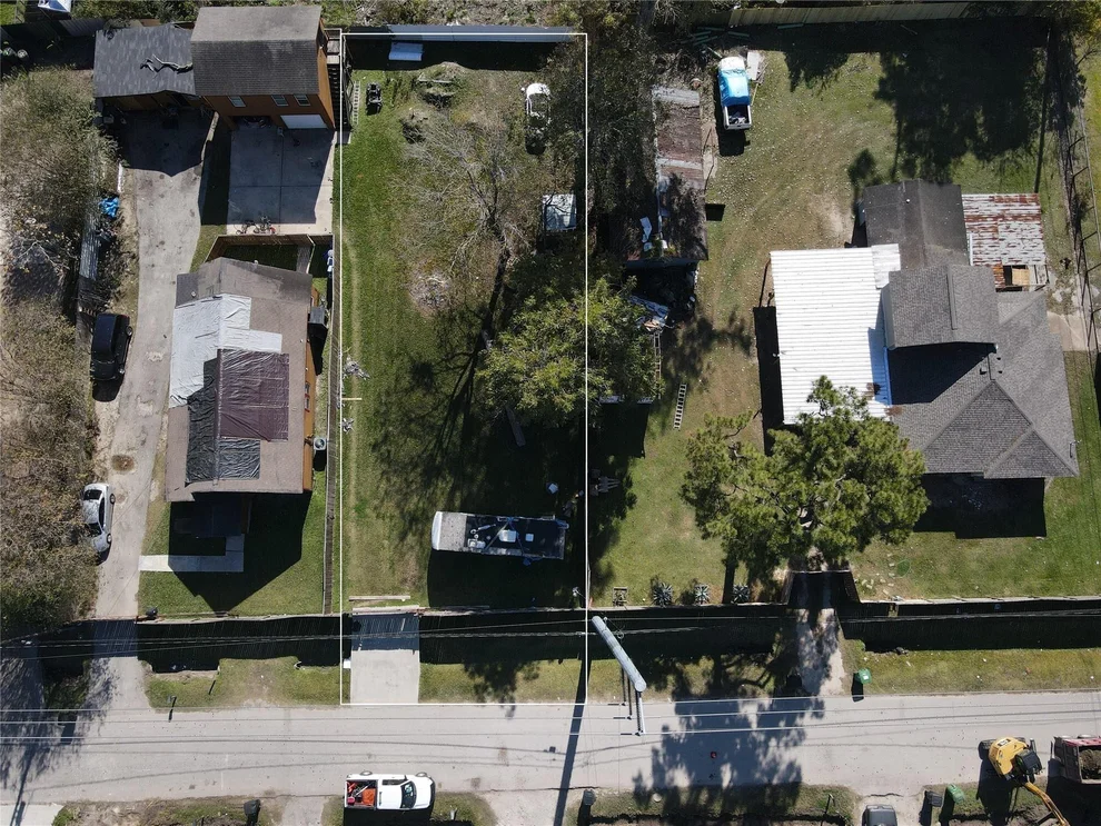Unit for sale at 7512 Sundown Street, Houston, TX 77028
