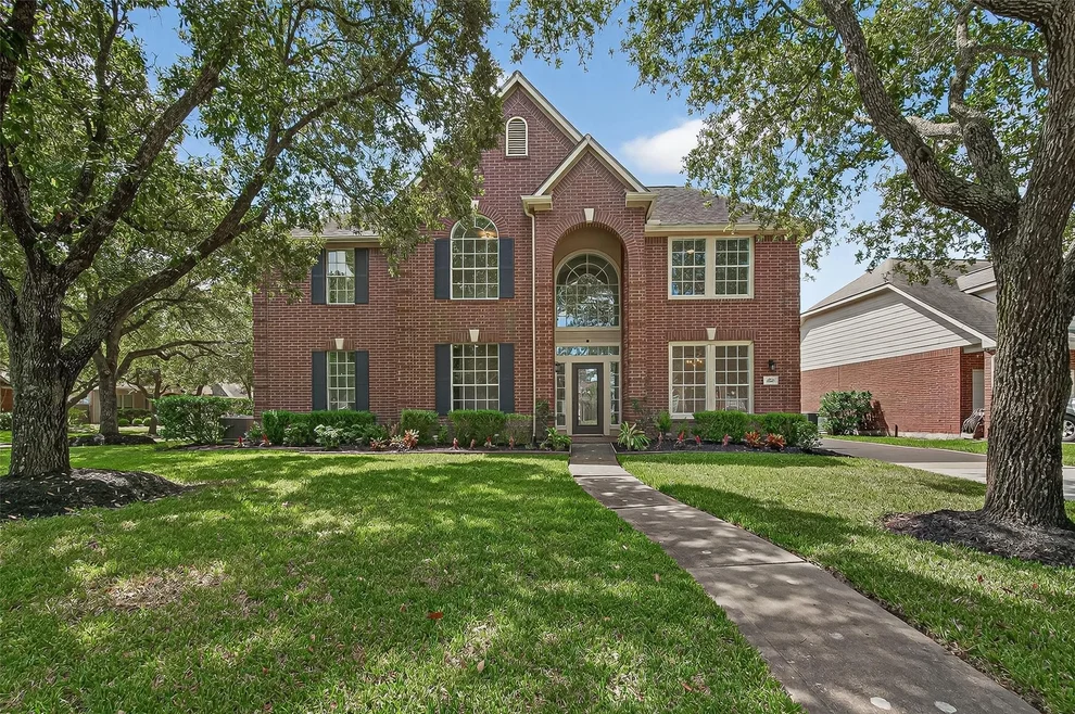Unit for sale at 4742 Robins Way, Sugar Land, TX 77479