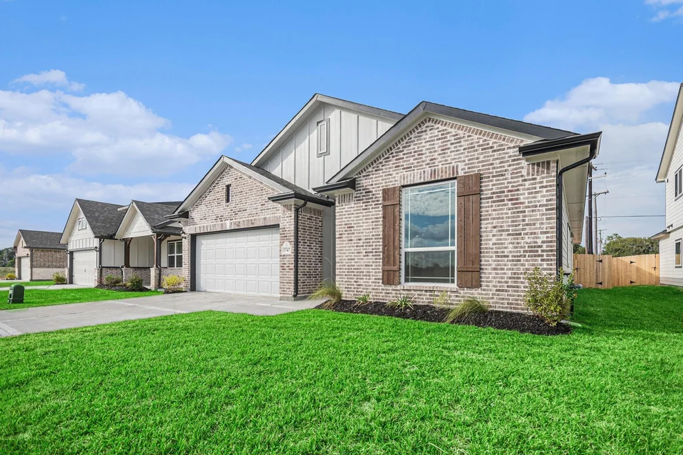 Unit for sale at 3747 Crawford Street, Bay City, TX 77414