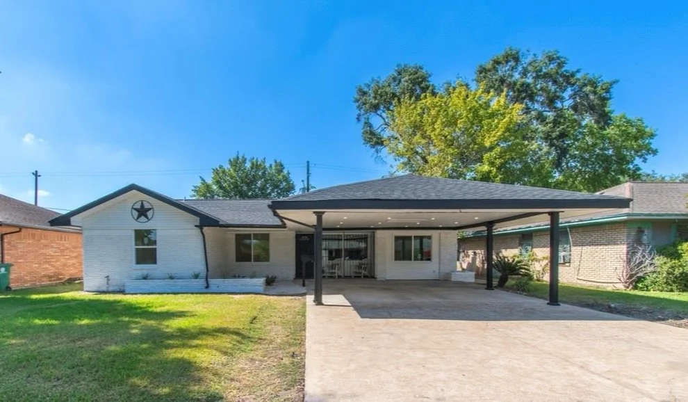 Unit for sale at 2719 Dragonwick Drive, Houston, TX 77045