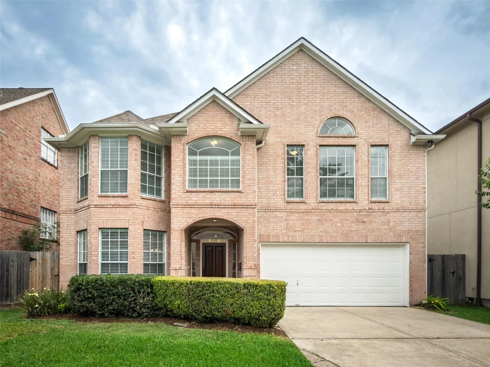 Unit for sale at 4336 Darsey Street, Bellaire, TX 77401