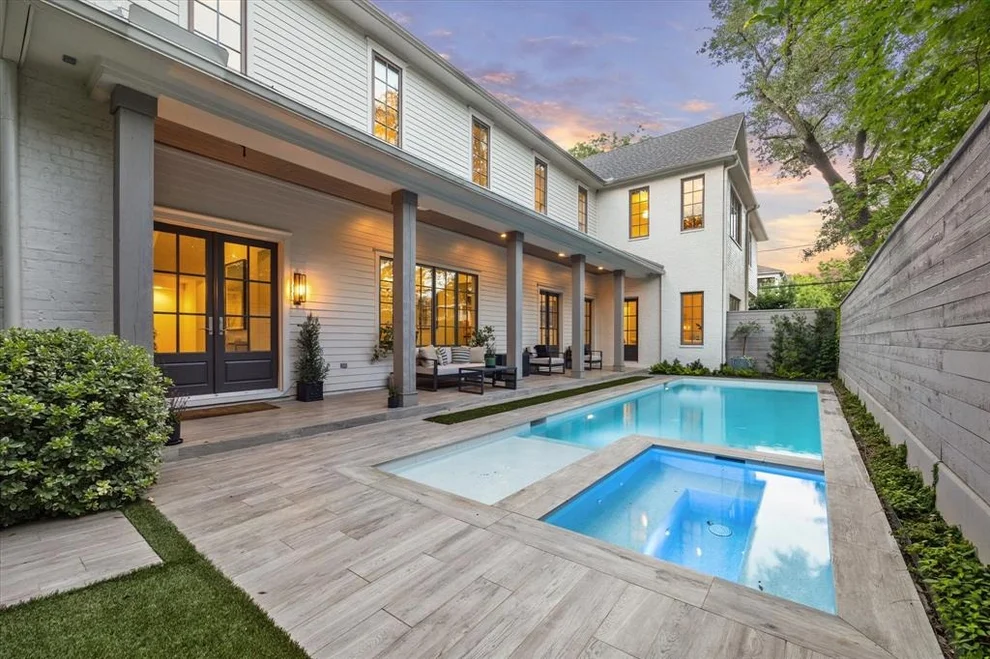 Unit for sale at 523 E 23rd Street, Houston, TX 77008