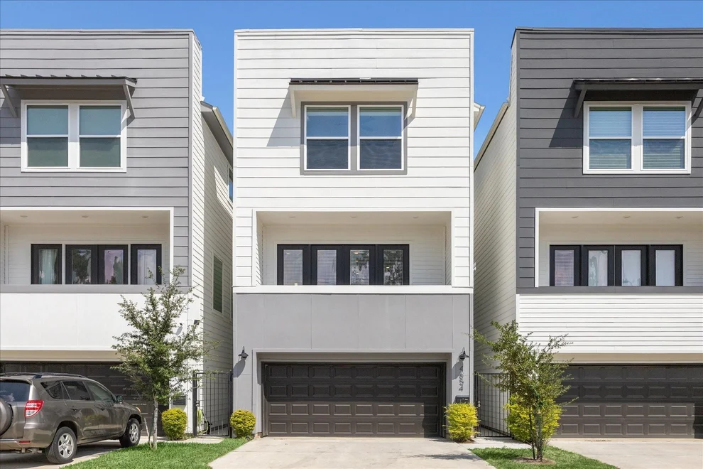Unit for sale at 4854 Brinkman Street, Houston, TX 77018