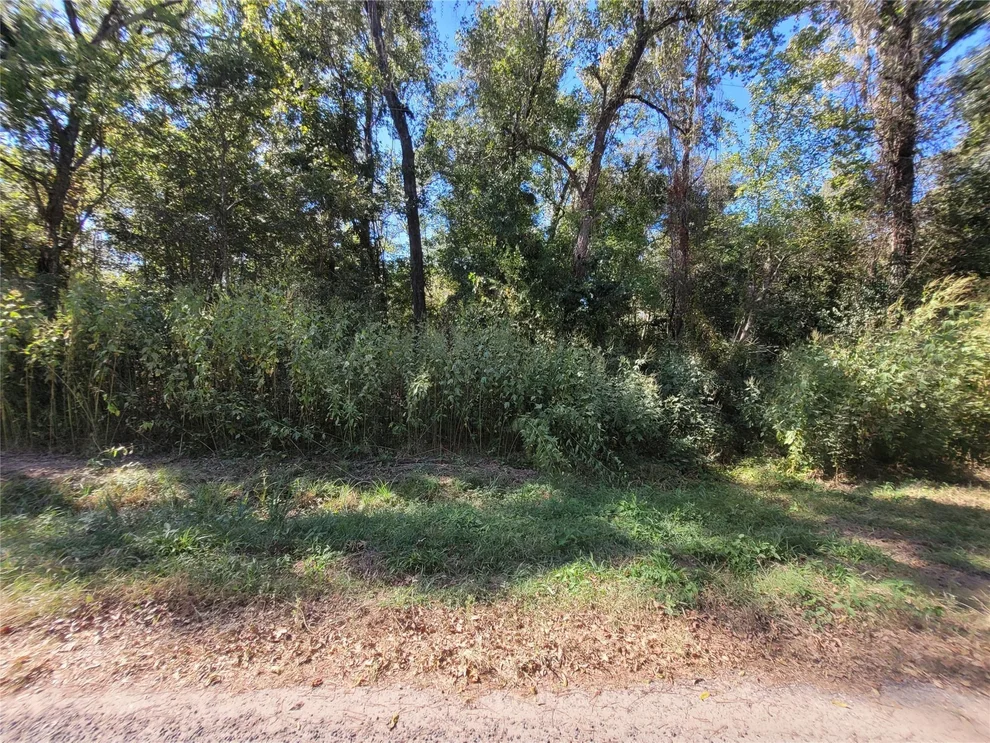 Unit for sale at 0 Lakeside Drive, Cleveland, TX 77327