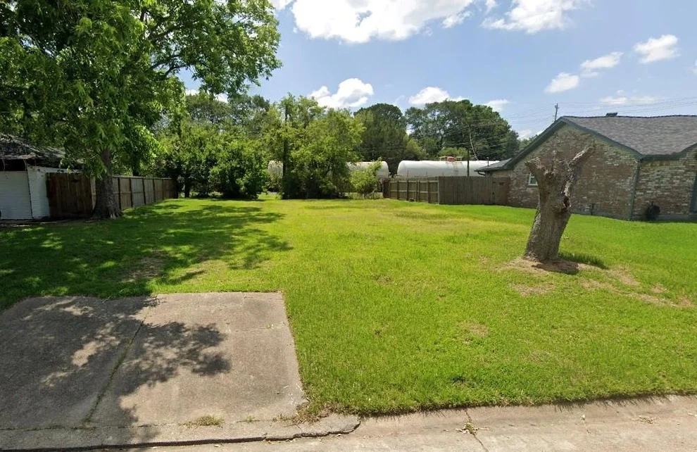 Unit for sale at 3102 New Meadow Drive, Baytown, TX 77521