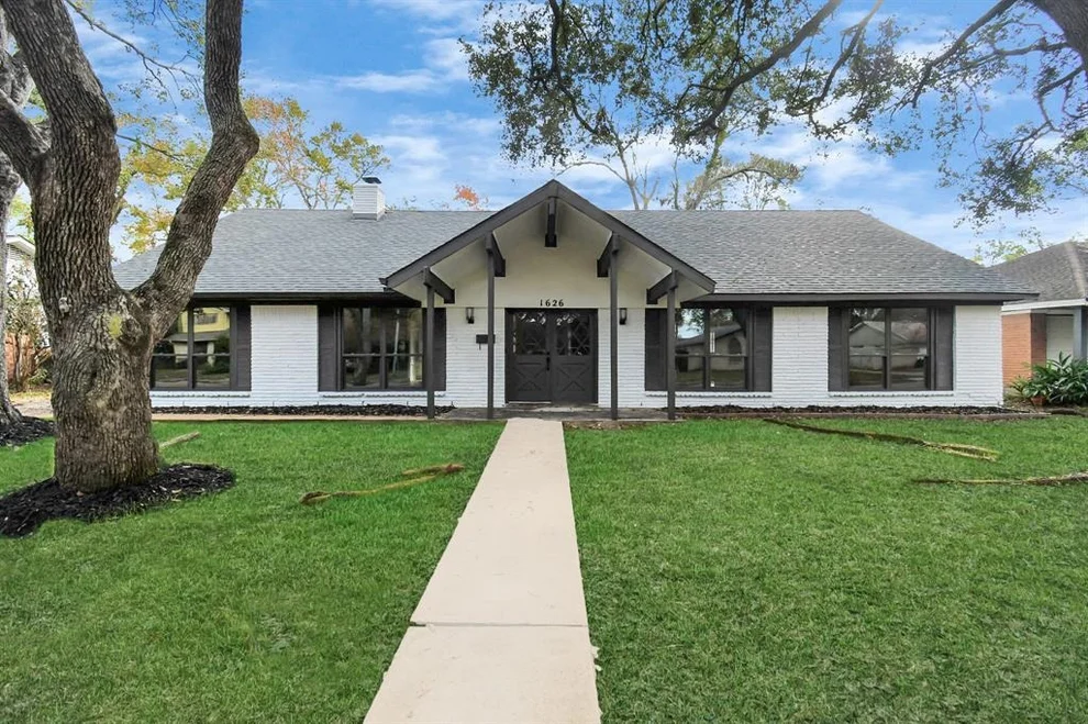 Unit for sale at 1626 Festival Drive, Houston, TX 77062