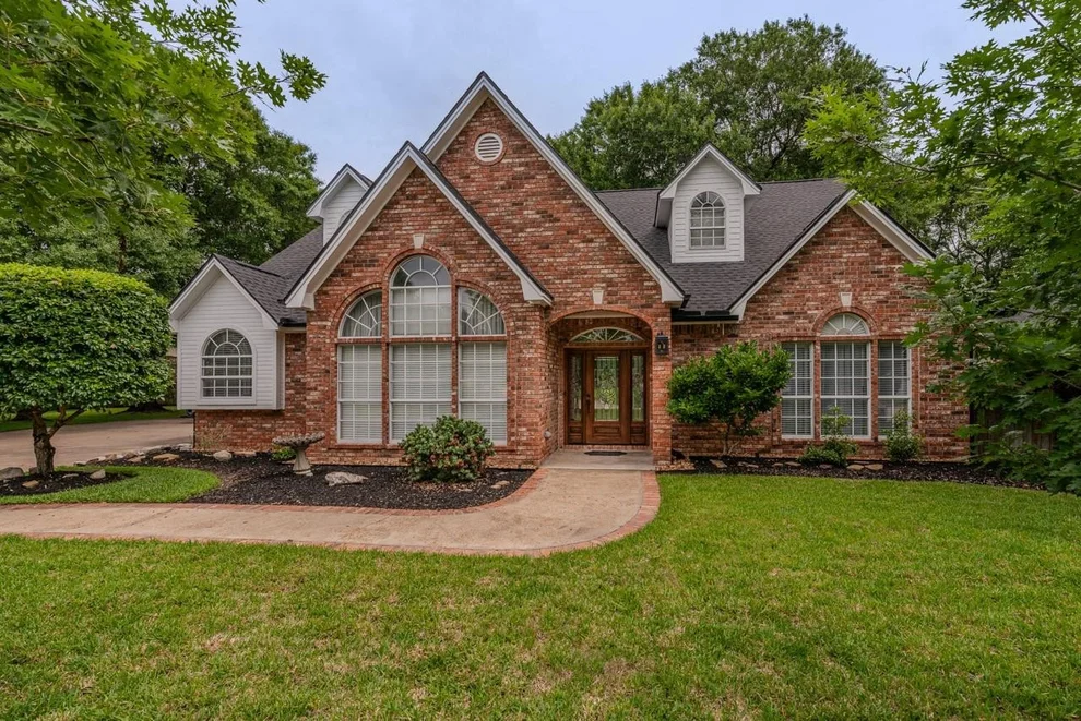 Unit for sale at 12710 Satinwood Lane, Beaumont, TX 77713