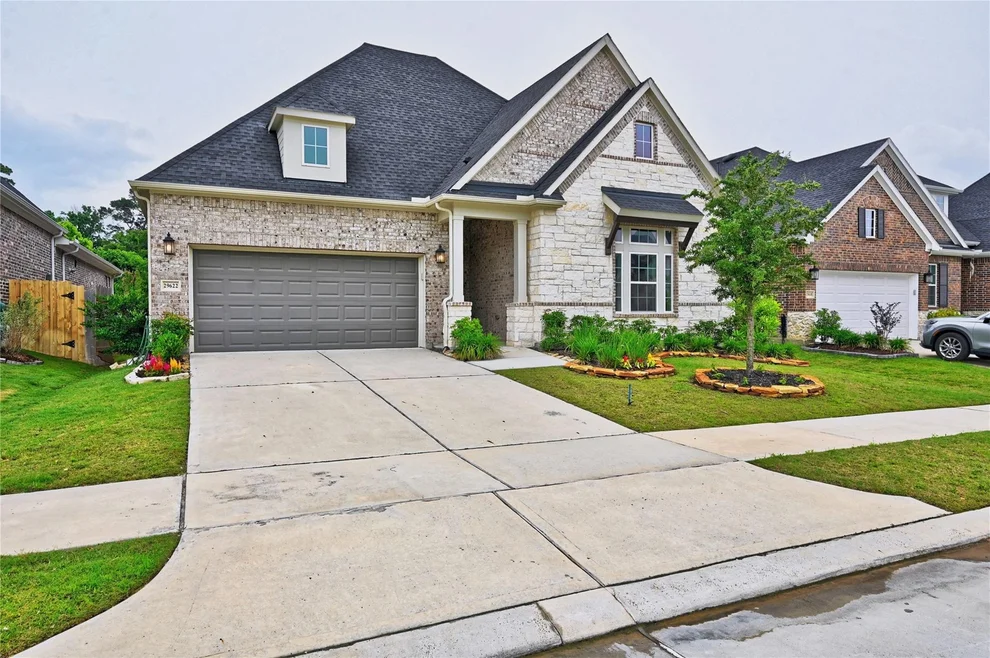 Unit for sale at 29622 Conifer Street, Tomball, TX 77375