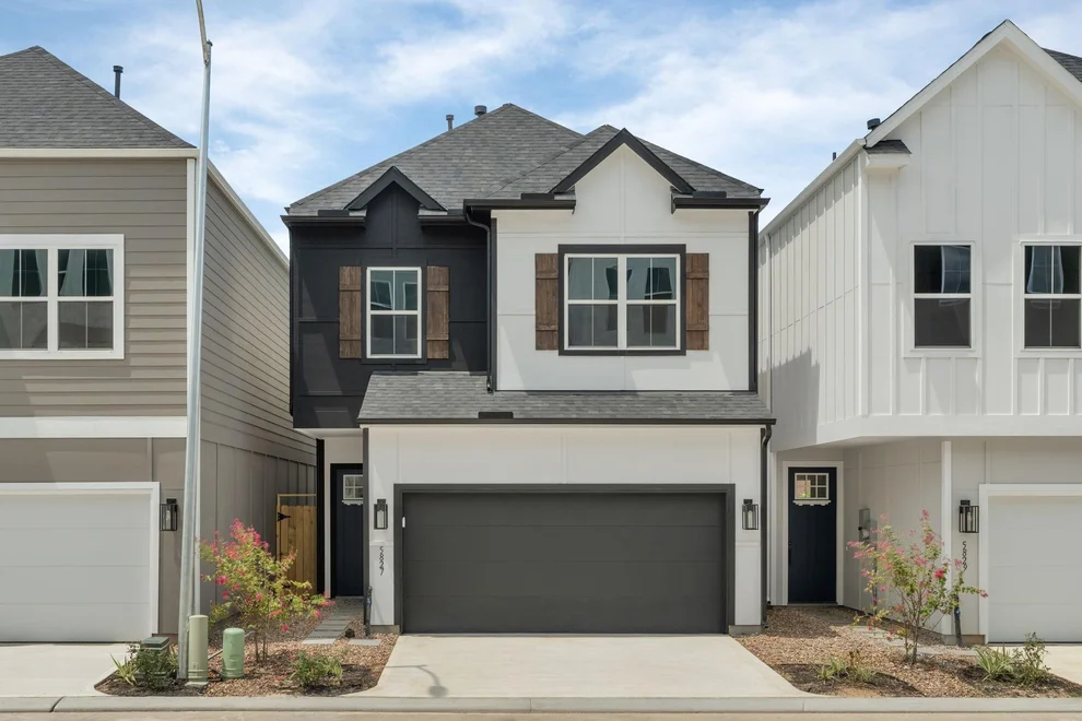 Unit for sale at 5835 Highland Sun Lane, Houston, TX 77091