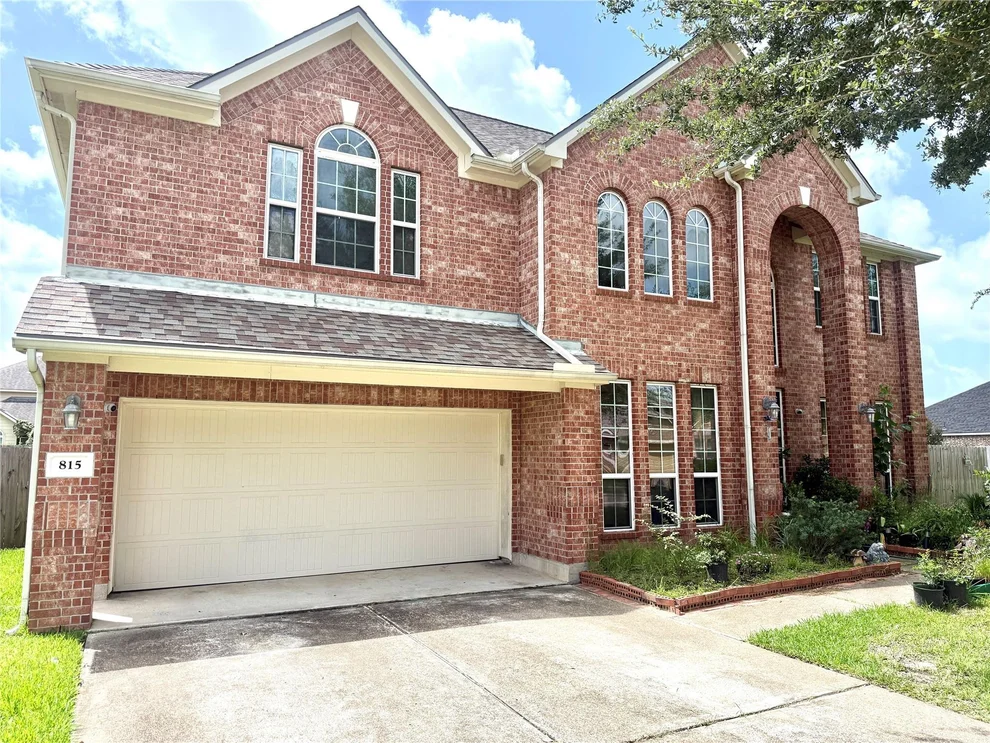 Unit for sale at 815 Arlington Pointe Drive, League City, TX 77573