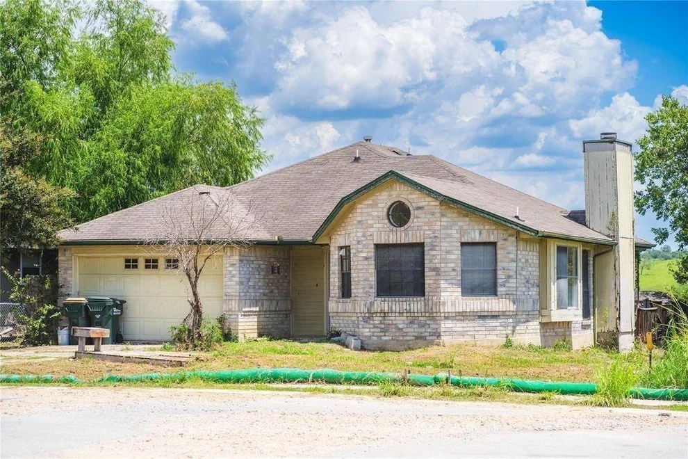 Unit for sale at 1169 Lago Vista Street, San Marcos, TX 78666