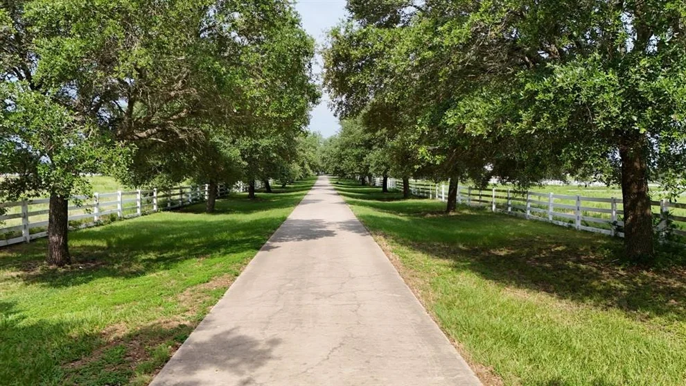 Unit for sale at 12379 Fm 149 Road, Montgomery, TX 77316