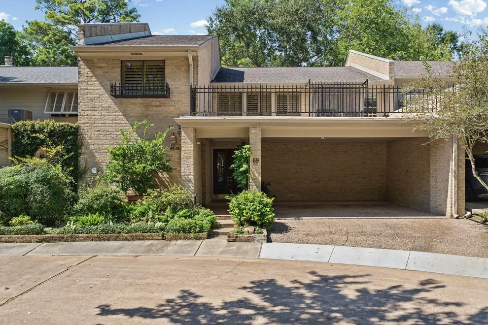 201 Vanderpool Lane