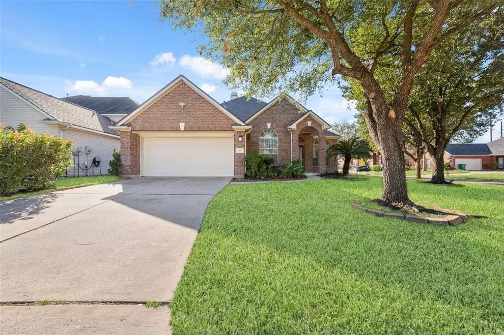 Unit for sale at 12035 Sunrise Way, Houston, TX 77065