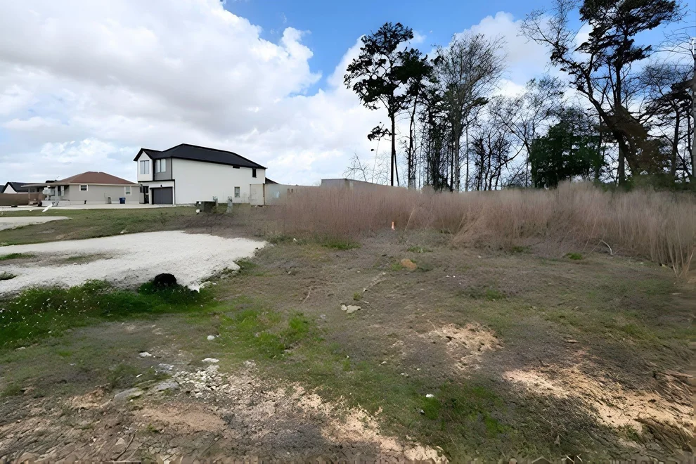 Unit for sale at 1761 Road 5830, Cleveland, TX 77327
