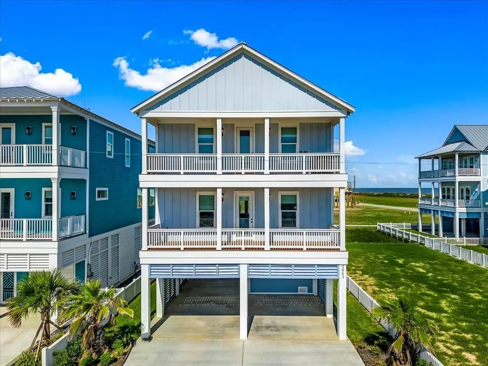 Unit for sale at 3843 Ohana Ln Lane, Galveston, TX 77554