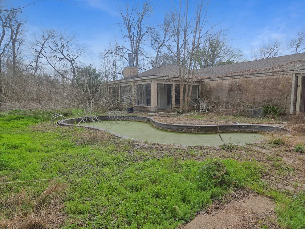 Unit for sale at 15823 Oleta Lane, Sugar Land, TX 77498