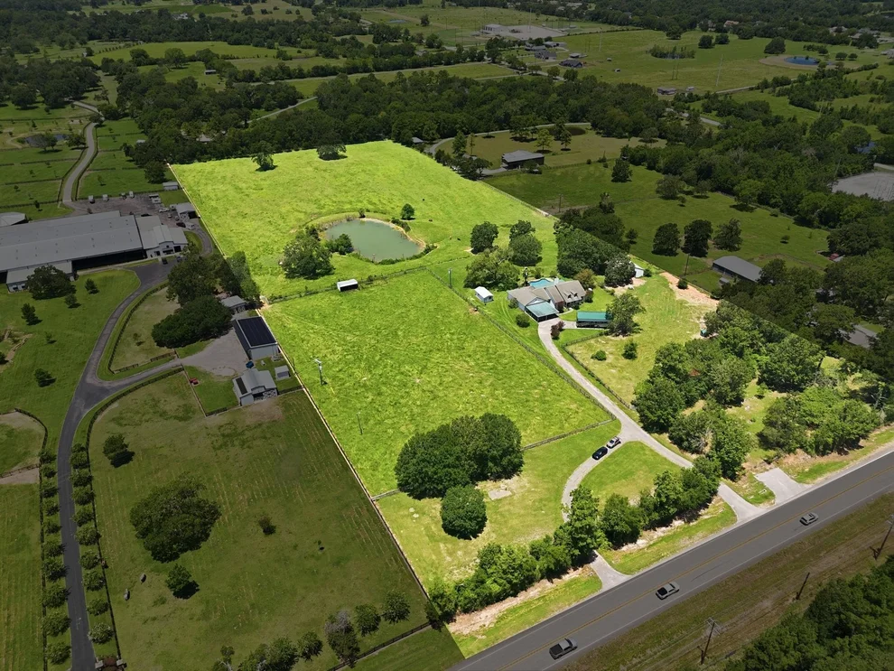 Unit for sale at 10398 Fm 149, Montgomery, TX 77316