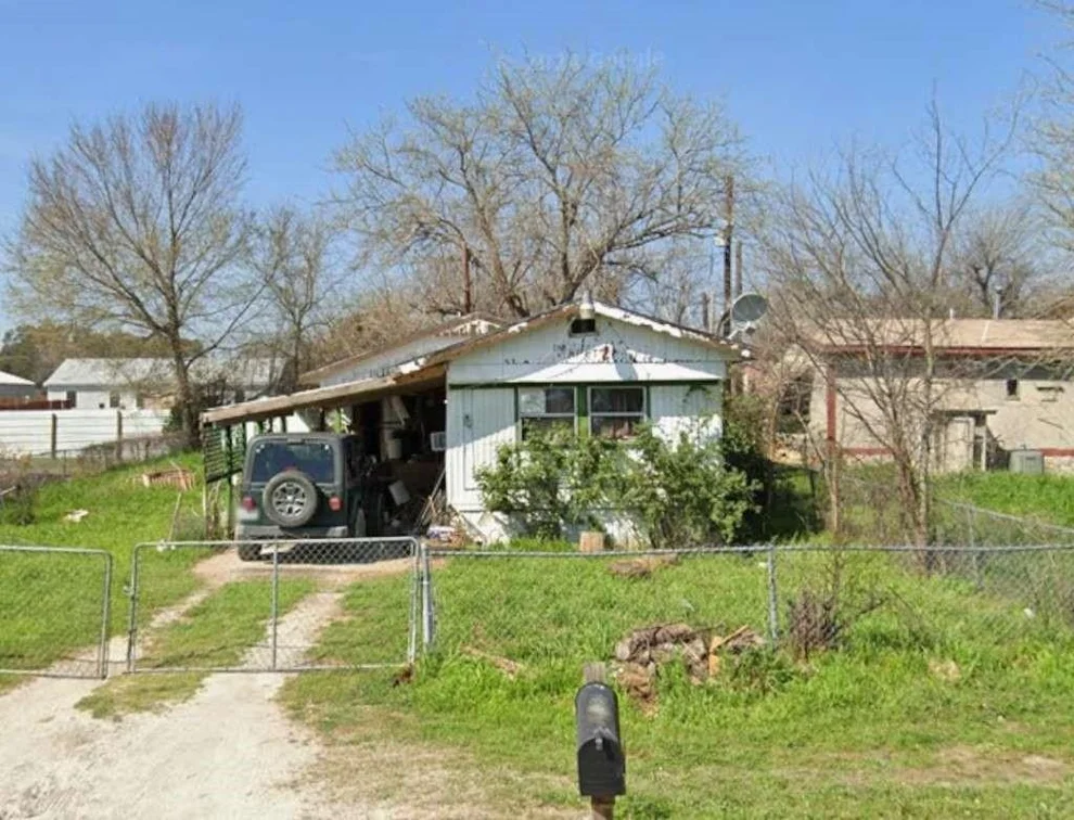 Unit for sale at 5526 Lake View Drive, Granbury, TX 76048