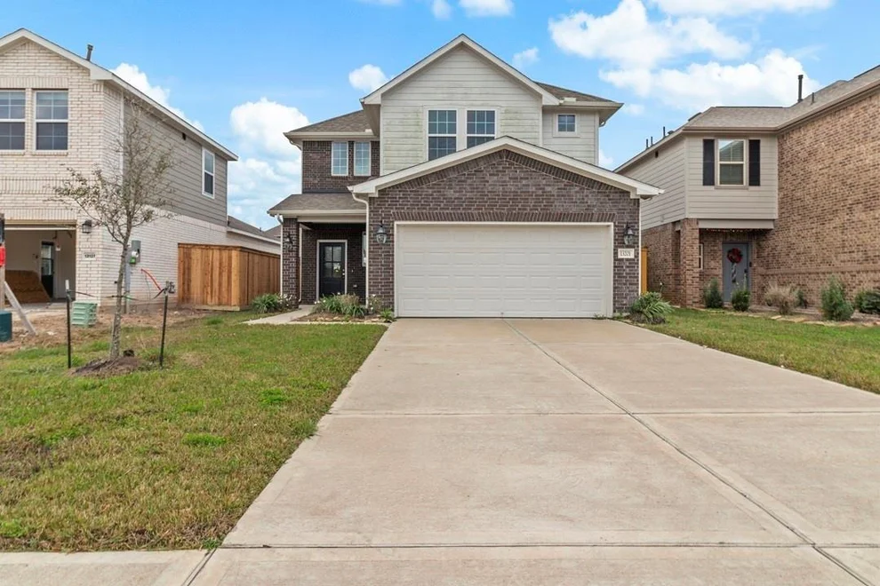 Unit for sale at 13201 Leisure Cove Drive, Texas City, TX 77568