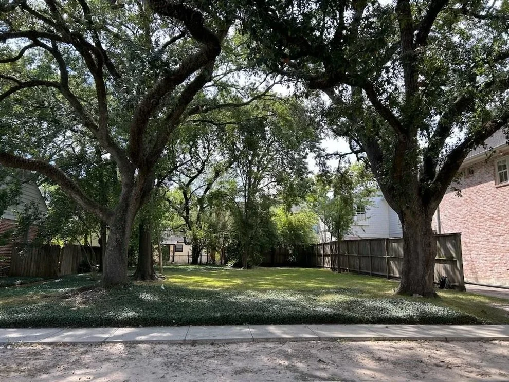 Unit for sale at 2821 Tangley, Houston, TX 77005