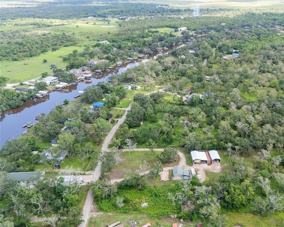 Unit for sale at 1211 County Road 297, Sargent, TX 77414