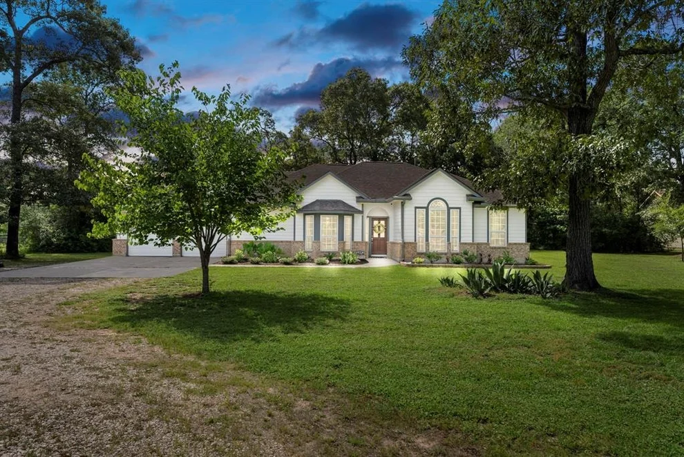 Unit for sale at 9119 Bush Buck Lane, Conroe, TX 77303